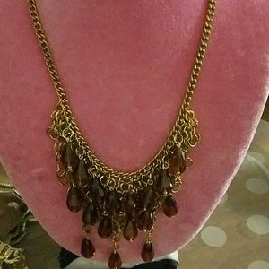 Gold teardrop necklace